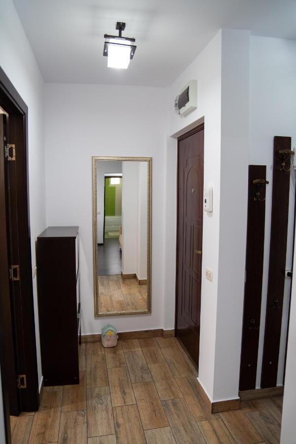 Ultracentral Golden Apartament 2 Suceava Exterior foto
