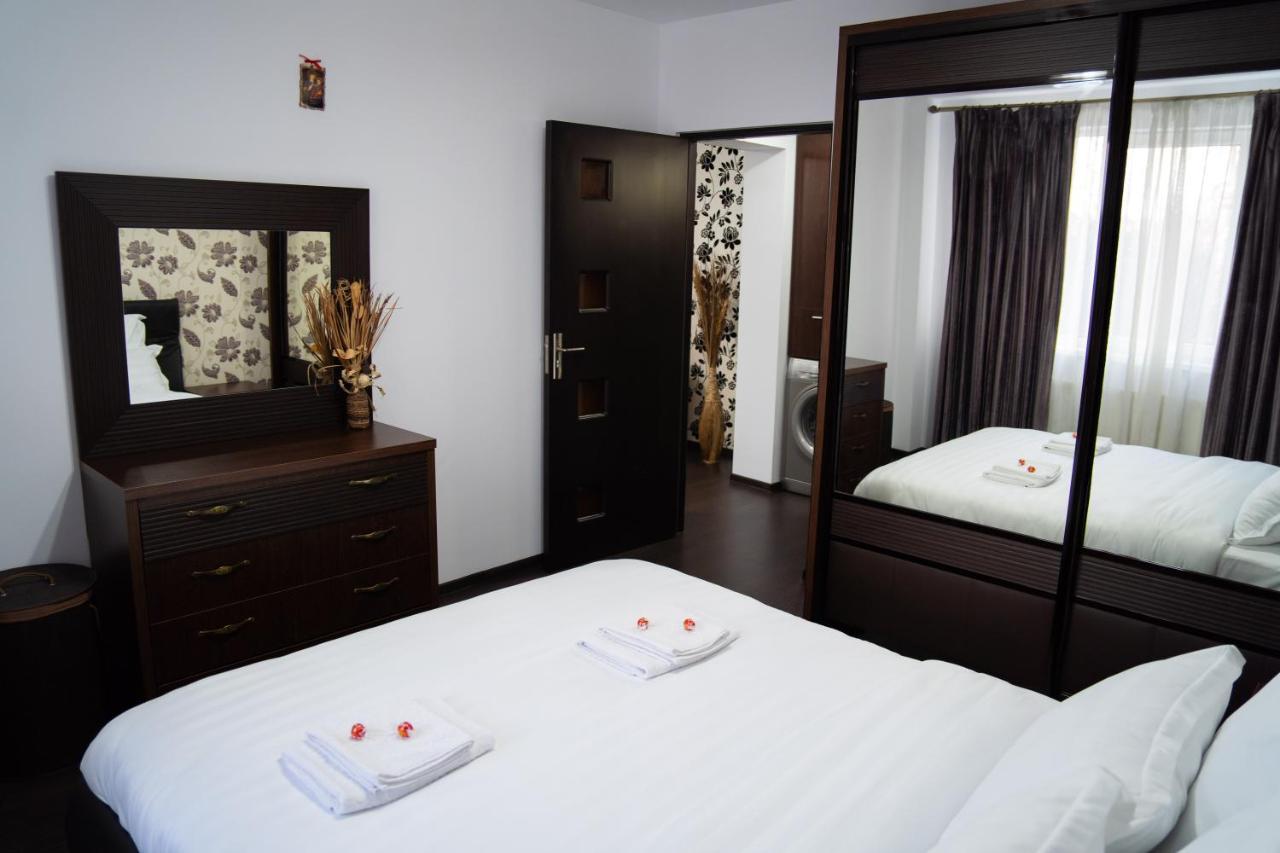 Ultracentral Golden Apartament 2 Suceava Exterior foto