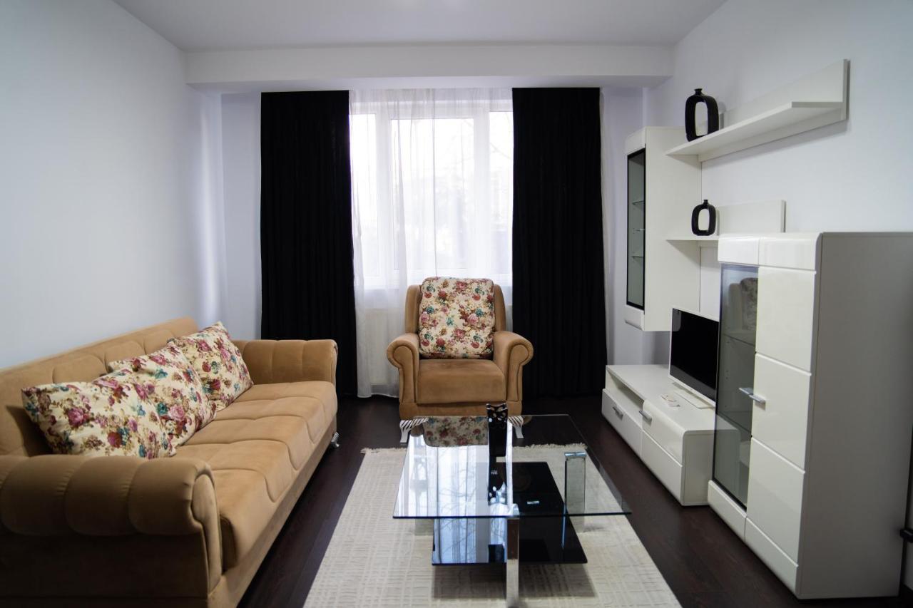 Ultracentral Golden Apartament 2 Suceava Exterior foto